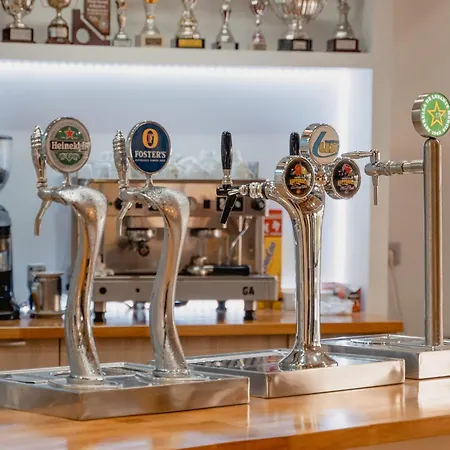 Ξενοδοχείο με διαμερίσματα Luxmar