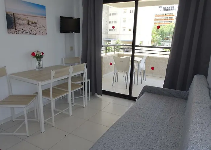 Apartahotel Luxmar By Mc Benidorm