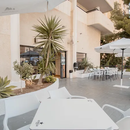 Luxmar Apartahotel 2*