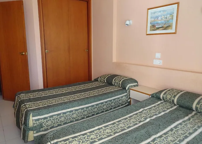 Ξενοδοχείο με διαμερίσματα Luxmar 2*